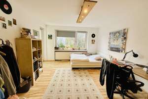 Raum zum Leben: großzügige 4-Zimmer-Wohnung in beliebter Lage von Duisdorf – Die vollständige Adresse der Immobilie erhältst du vom Anbieter., 53123 Lengsdorf, Bonn – Vorschaubild 3