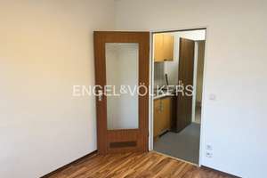 1-Zimmer-Apartment mit Balkon - ideal zur Kapitalanlage oder zum Selbstbezug – Die vollständige Adresse der Immobilie erhältst du vom Anbieter., 93053 Kasernenviertel, Regensburg – Vorschaubild 3