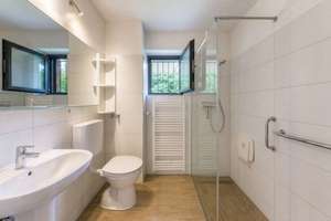 Großzügiges Einfamilienhaus mit Einliegerwohnung in Düsseldorf – 40472 Lichtenbroich, Düsseldorf – Vorschaubild 3