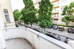 Wohnen im Bayerischen Viertel: Altbauwohnung mit Aufzug und Balkonen im 1. Obergeschoss – Kufsteiner Str. 3, 10825 Schöneberg, Berlin – Vorschaubild 5