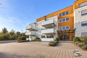 Clever investieren, modern wohnen – Gepflegte Erdgeschosswohnung mit Balkon und Stellplatz