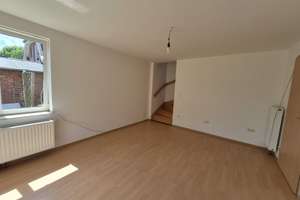 ***Modernisierte Doppelhaushälfte in ruhiger Lage in Rechtsupweg***PROVISIONSFREI – Die vollständige Adresse der Immobilie erhältst du vom Anbieter., 26529 Rechtsupweg – Vorschaubild 2