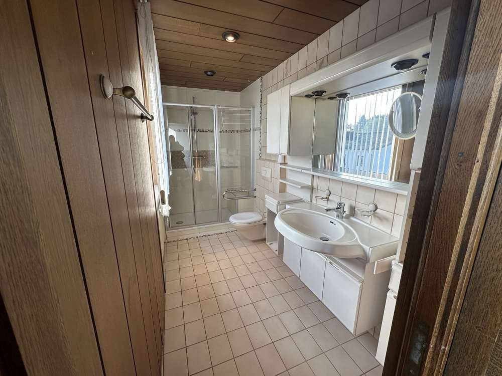 Immobilie in Raubach - Ansprechendes Einfamilienhaus mit Einliegerwohnung und großem Grundstück in Raubach - Bild 4