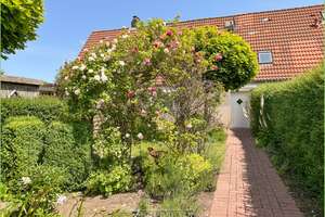 Reihenmittelhaus mit Wohlfühlfaktor** – Die vollständige Adresse der Immobilie erhältst du vom Anbieter., 25836 Garding – Vorschaubild 1