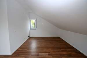 Wohnen am Regenufer!! Neuwertige 3,5 ZKB-Wohnung mit Dachterrasse – 93057 Sallern-Gallingkofen, Regensburg – Vorschaubild 7