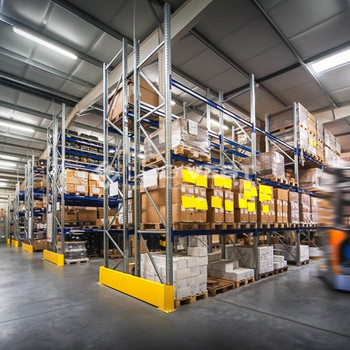 Logistikfläche von ca. 5.000 m² nahe dem Flughafen