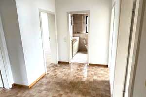 Köln Eil: 3 Zimmer, Balkon, Gäste WC und Stellplatz in bester Aufteilung  – Leostr. 21, 51145 Eil, Köln – Vorschaubild 5