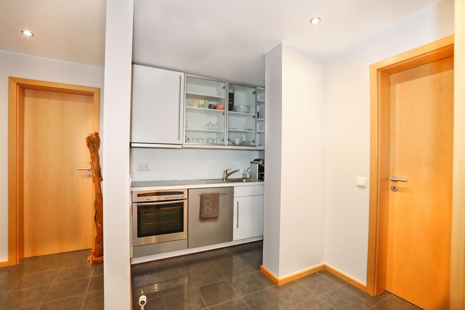 Immobilie in Hammersbach - Stilvoller Bungalow mit separater ELW, Doppelgarage & großem Grundstück - Bild 7