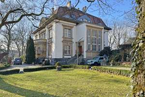 Exklusive Jugendstil-Villa – Historischer Charme trifft auf luxuriösen Wohnkomfort – Die vollständige Adresse der Immobilie erhältst du vom Anbieter., 95028 Innenstadt, Hof – Vorschaubild 2