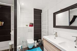 Property thumbnail 9