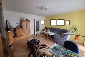 ⭐⭐⭐⭐⭐ Helle freundliche 2,5- Raumwohnung mit EBK, Balkon, Fahrstuhl und TG-Stellplatz – Maxim-Gorki-Straße 24b, 39108 Stadtfeld Ost, Magdeburg – Vorschaubild 4