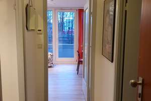 Exklusive, gepflegte 1-Zimmer-Wohnung mit Balkon und Einbauküche in Bogenhausen, München – Freischützstr. 110, 81927 Johanneskirchen, München – Vorschaubild 3
