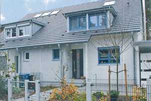 Gehobene 3,5-Zimmer-Doppelhaushälfte mit EBK in Sieglitzhof, Erlangen – Erlangen – Vorschaubild 1