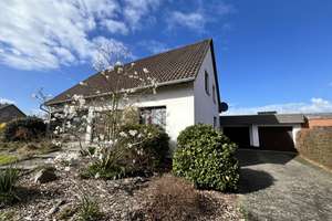 Sie wollen Platz? Helles EFH mit 7-8 Zi., Wi.garten, Keller, Do.garage mit fast 1600m² Garten – Die vollständige Adresse der Immobilie erhältst du vom Anbieter., 38536 Meinersen – Vorschaubild 8