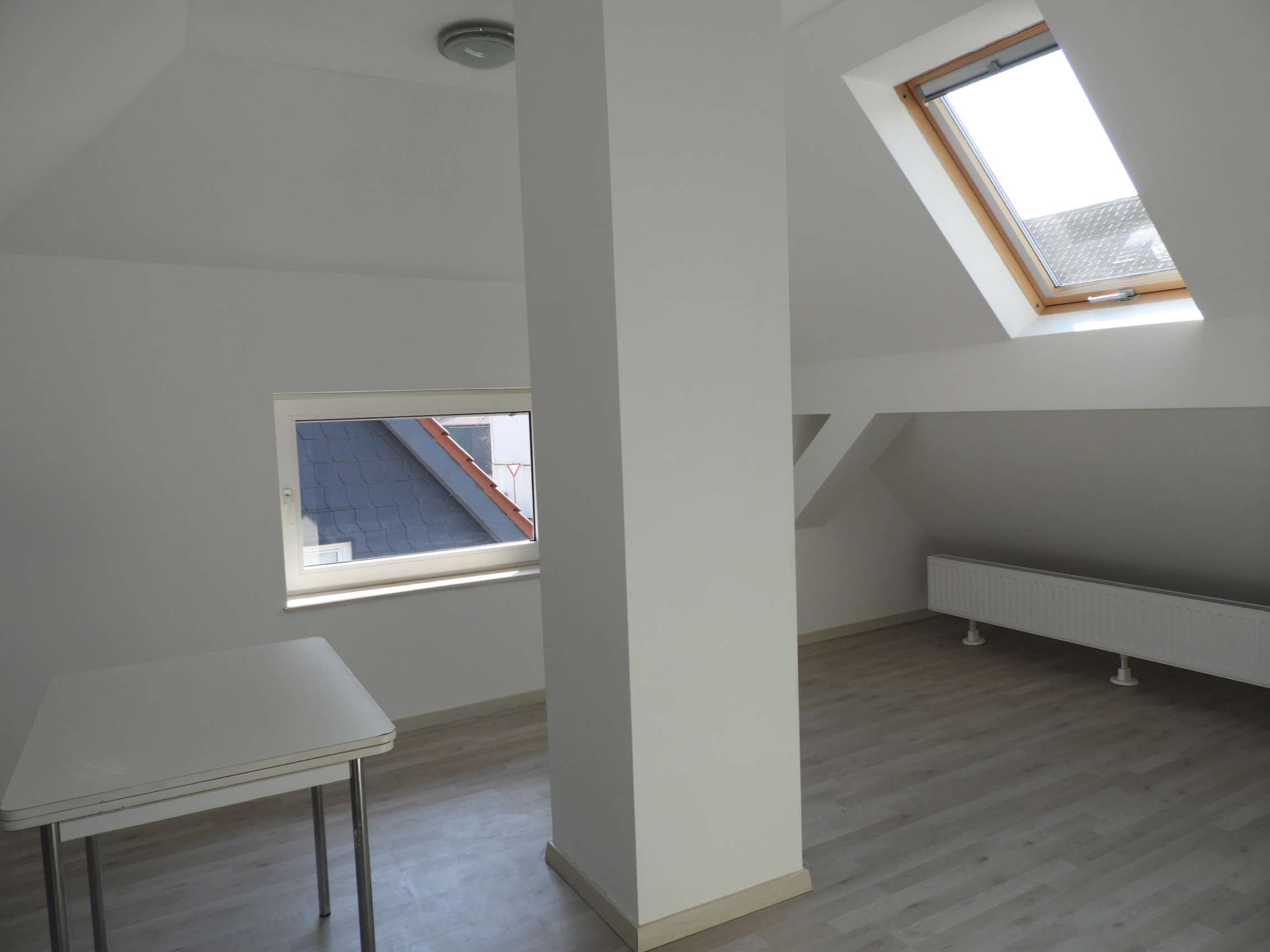 Immobilie in Schellerten - Großes Haus mit neun Zimmer in Oedelum! - Bild 12