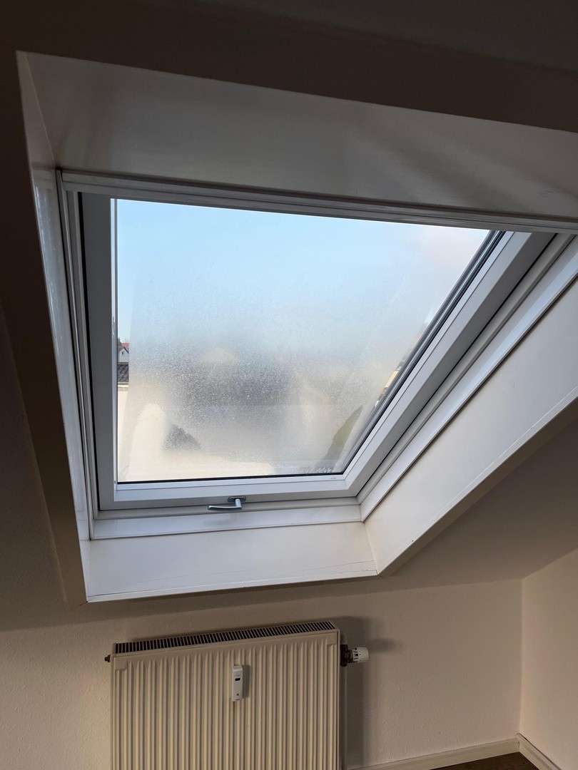 Immobilie in Oberstenfeld - Toll geschnittene helle Dachgeschosswohnung in Oberstenfeld provisionsfrei! - Bild 3
