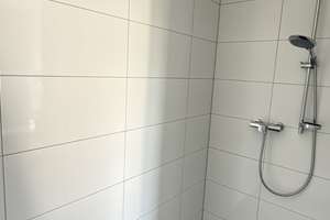 Exklusive Penthousewohnung mit umlaufender Südterrasse, privatem Aufzug und Stellplatz – Hermann-Löns-Str. 22, 51469 Hand, Bergisch Gladbach – Vorschaubild 10