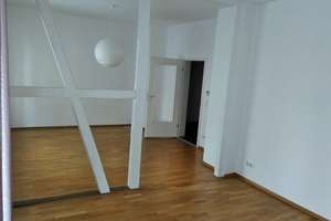 Modernisierte 2-Zi-Wohnung mit Einbauküche in Stuttgart