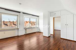 Helle Wohnung mit Einbauküche in Nürnberger Altstadt