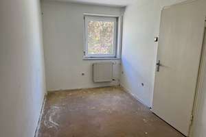 Schorer-Immobilien: Renovierungsbedürftiges Reihenmittelhaus in Augsburg-Haunsteten – Die vollständige Adresse der Immobilie erhältst du vom Anbieter., 86179 Haunstetten-Nord, Augsburg – Vorschaubild 10