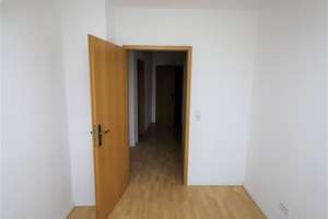 *** Günstige 3-Zimmer mit Abstellraum, Wannenbad, in beliebter Wohnlage!!! *** – Krügerstraße 1, 9131 Ebersdorf, Chemnitz – Vorschaubild 7