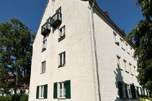 Parkett...Tageslichtbad...Wohnküche // 2-Zi.-Maisonette in Dobritz – Winterbergstraße 143, 1237 Seidnitz/Dobritz, Dresden – Vorschaubild 11
