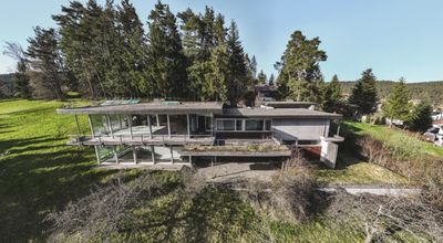 Logenplatz über dem Schwarzwald – Villa mit Panorama & Entwicklungspotenzial
