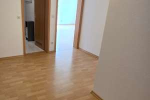 Lichtdurchflutete 2,5-Zimmer-Erdgeschosswohnung mit Terrasse und eigenem Gartenanteil – Die vollständige Adresse der Immobilie erhältst du vom Anbieter., 74182 Obersulm – Vorschaubild 4