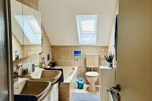 Tolle, helle DG-Wohnung mit Loggia im Westen - Provisionsfrei! – Agnesstraße 25a, 93049 Westenviertel, Regensburg – Vorschaubild 6