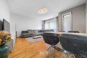FRANKFURT-NORDWEST DIREKT AM ZENTRUM – Loggia inklusive: Modernisierte 3-Zimmer in Bestlage – 60439 Niederursel, Frankfurt am Main – Vorschaubild 2