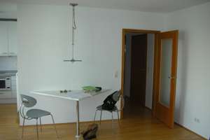 1-Zimmer-Wohnung in Ulm (2. OG, Küche, Balkon, TG) zu vermieten - provisionsfrei – 89073 Oststadt, Ulm – Vorschaubild 4