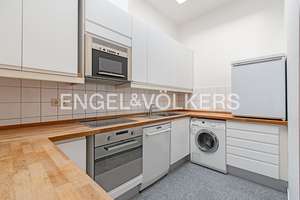 Sonnige Altbauperle in exklusiver Stadtvilla! – Die vollständige Adresse der Immobilie erhältst du vom Anbieter., 20148 Rotherbaum, Hamburg – Vorschaubild 4
