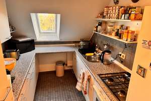 2-ZIMMER WOHNUNG IN WIESBADEN BIEBRICH MIT BALKON – Rathenauplatz 2, 65203 Biebrich, Wiesbaden – Vorschaubild 4