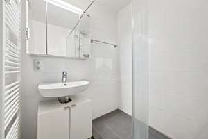 Zentral, ruhig und mit Balkon: Apartment im Glockenbachviertel – Die vollständige Adresse der Immobilie erhältst du vom Anbieter., 80469 Glockenbach, München – Vorschaubild 6