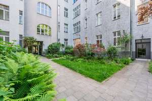 *PROVISIONSFREI* Bezugsfreie renovierte 2-Zimmer Altbauperle in hersschaftlichem Altbau in TOP-Lage – Prager Strasse 3, 10779 Wilmersdorf, Berlin – Vorschaubild 5
