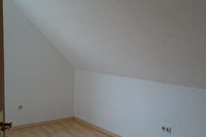 Helle Galeriewohnung inkl. Garagenplatz und Stellplatz – Im Tal 2, 86863 Langenneufnach – Vorschaubild 6