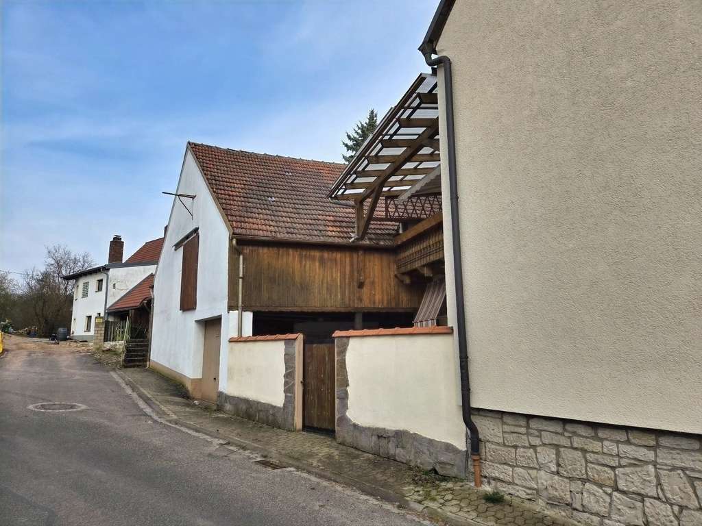 Immobilie in Oberaurach - Großes EFH (Wfl. 160 m²) mit Garten und Nebengebäude in ruhiger Lage von Oberschleichach - Bild 4