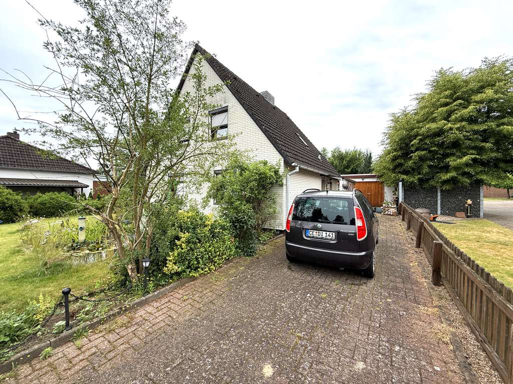 Immobilie in Südheide - Einfamilienhaus in zentraler Lage auf großzügigem Grundstück - Bild 2