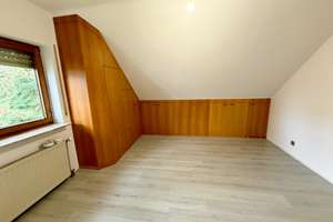 LEERSTAND! Freistehendes Einfamilien Traumhaus mit Garten in TOP Lage! – Im Langsee 10A, 65428 Rüsselsheim am Main – Vorschaubild 9