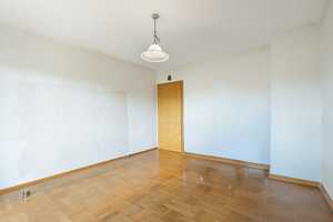 Charmantes Einfamilienhaus mit viel Platz und individuellem Gestaltungspotenzial – Köln – Vorschaubild 17