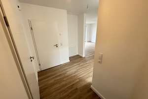Moderne Doppelhaushälfte in Marklohe Nähe Nienburg *Erstbezug nach Renovierung* – Die vollständige Adresse der Immobilie erhältst du vom Anbieter., 31608 Marklohe – Vorschaubild 2