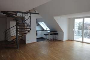 4,5-Zimmer DG-Galerie-Wohnung in Stuttgart-Sommerrain