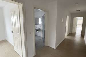 Zur Selbstnutzung! barrierearme 4-Raumwohnung mit Vollbad, FB-Hzg., HWR, Kamin und Süd-Balkon – Neubrandenburger Straße 0, 18055 Brinckmansdorf, Rostock – Vorschaubild 17