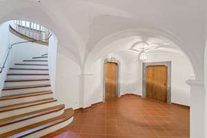 Prachtvolle Rarität und einmalige Schönheit! Villa im Toskana-Stil mit parkähnlicher Gartenanlage – Die vollständige Adresse der Immobilie erhältst du vom Anbieter., 84518 Garching an der Alz – Vorschaubild 21