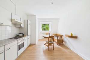 Helle 1,5-Zimmer-Wohnung mit Einbauküche – frisch renoviert!