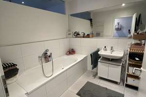 Moderne 2-Zimmer-Wohnung mit Westbalkon, Ostloggia, Aufzug & Carport in der Fürther Südstadt – Fichtenstraße 43, 90763 Nördliche Südstadt, Fürth – Vorschaubild 7