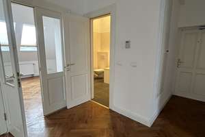Attraktive 3-Zimmer Dachgeschosswohnung mit Balkon in Schöneberg – Monumentenstraße 13, 10829 Schöneberg, Berlin – Vorschaubild 5