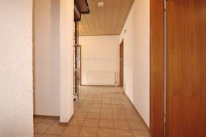 Attraktives Einfamilienhaus mit großem  780 m² Grundstück in begehrter Lage nahe Speyer – Die vollständige Adresse der Immobilie erhältst du vom Anbieter., 67459 Böhl-Iggelheim – Vorschaubild 20