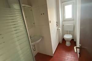 Geräumige und sanierte 2-Zimmer-Wohnung mit Balkon und Einbauküche in Reutlingen – Lindachstraße 26, 72764 Reutlingen-Mitte, Reutlingen – Vorschaubild 6