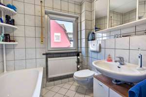 Vermietetes Dreiparteienhaus in Neu-Ulm/Offenhausen – Attraktive Kapitalanlage mit Mieteinnahmen – Die vollständige Adresse der Immobilie erhältst du vom Anbieter., 89231 Neu-Ulm – Vorschaubild 6